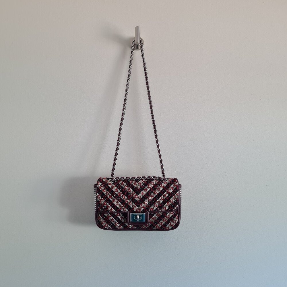 Karl Lagerfeld Agyness Tweed Crossbody Flap NWOT Convertible Wine Navy Luxury - Picture 5 of 16